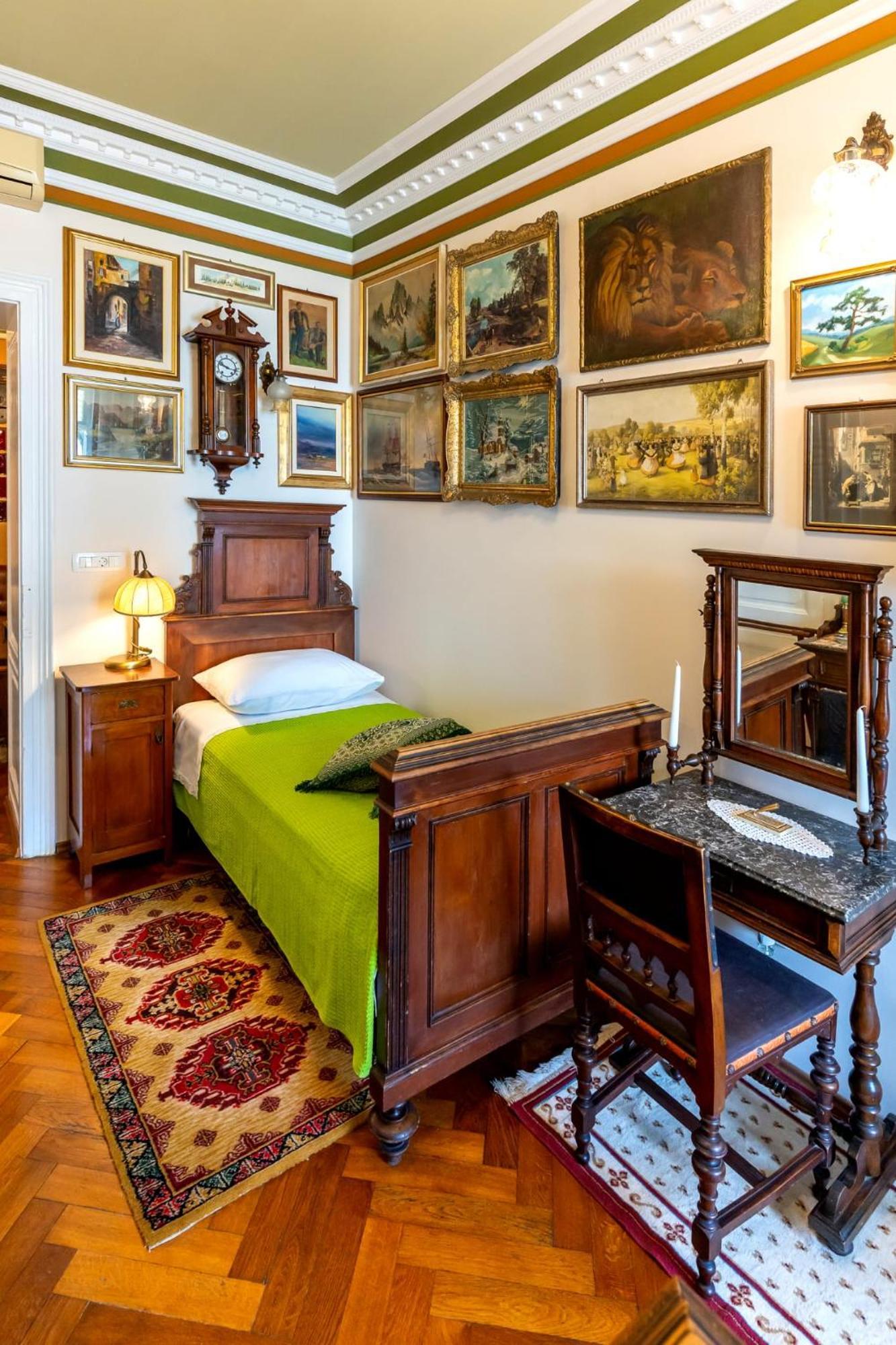 Vintage Bossanova Apartment Split